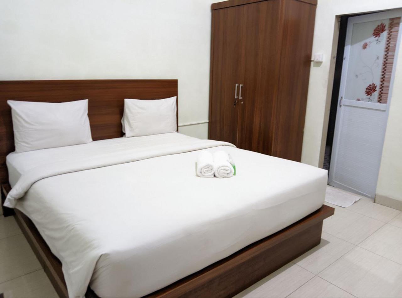 Teratai Residence Mitra Reddoorz Medan Buitenkant foto