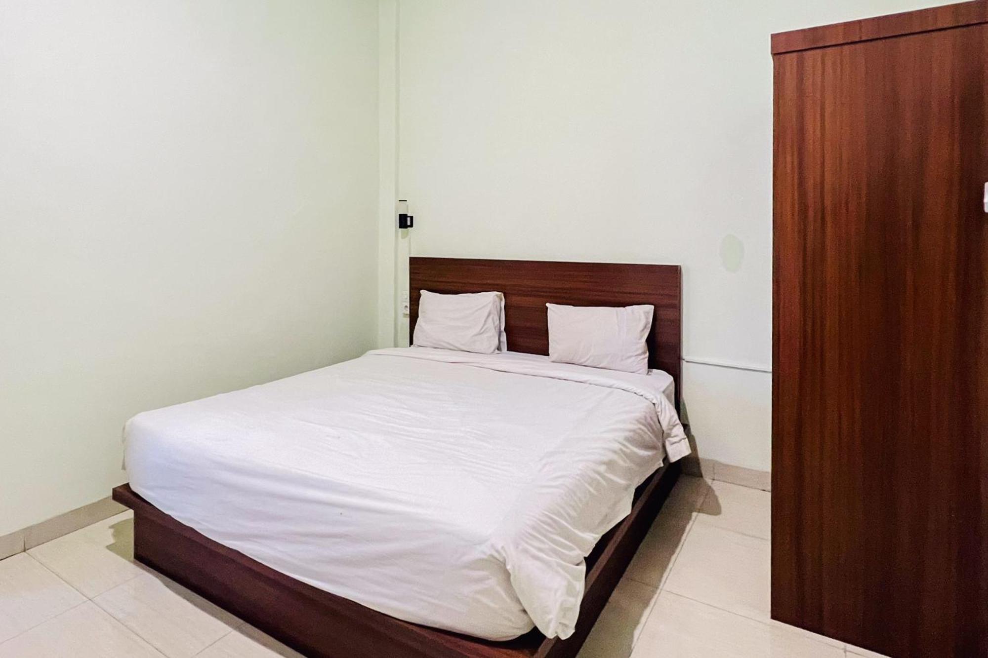 Teratai Residence Mitra Reddoorz Medan Buitenkant foto